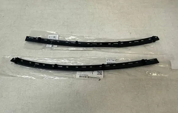 Mini Cooper Countryman F60 Tailgate trim 7389451 7389452 51137389451