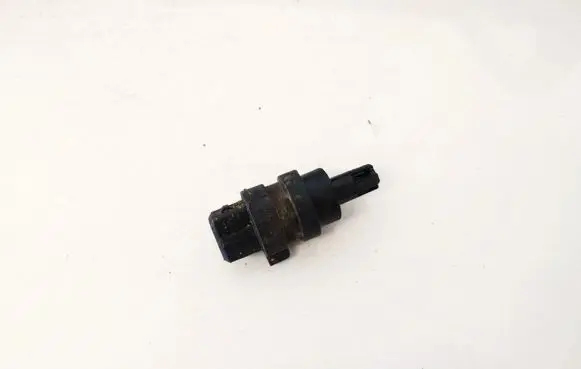 Volkswagen Golf III Intake air temperature sensor 028906081