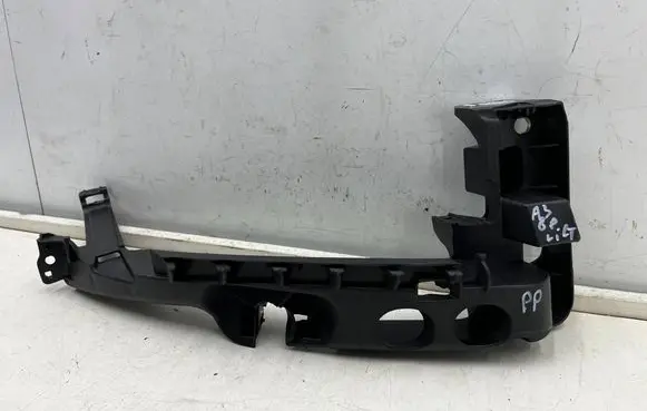 Audi A3 S3 8P Headlight/headlamp mounting bracket 