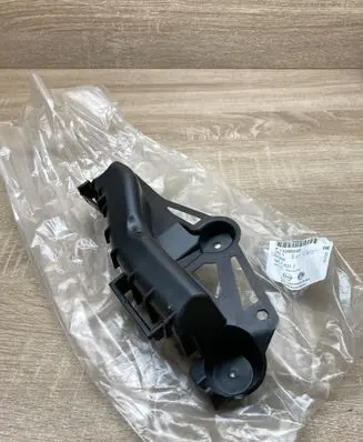 Opel Corsa E Rear bumper mounting bracket 13399580 13399581 RIGHTSIDE