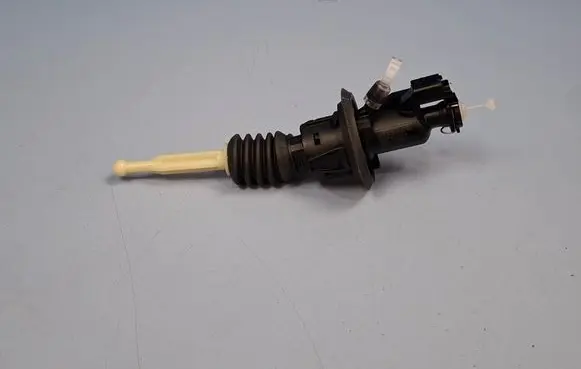Peugeot Expert Clutch master cylinder 9809425480