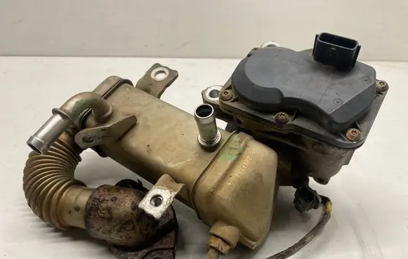 Nissan Qashqai EGR valve H8201068965 147100789R N1501000101