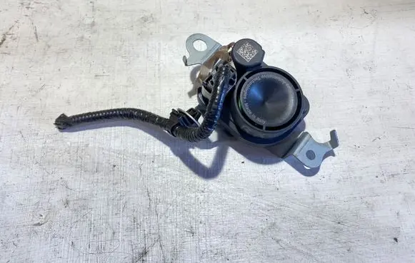 Lexus RX 450H Alarm system siren 8904048070 2370006270