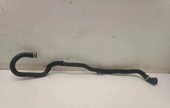 BMW 5 G30 G31 Engine coolant pipe/hose