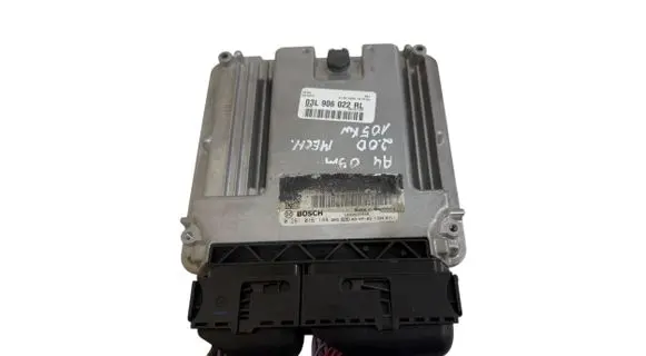 Audi A4 S4 B8 8K Engine control unit/module 03L906022RL 1039S35946 0281016144