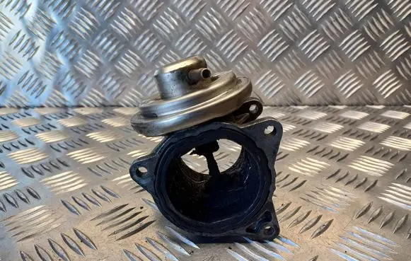 Audi A3 S3 A3 Sportback 8P EGR valve 038129637D 038131501AN