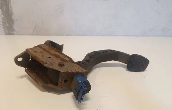 Skoda Fabia Mk1 (6Y) Clutch pedal 6Q1721059AH 6Q1721321C 6Q0721388