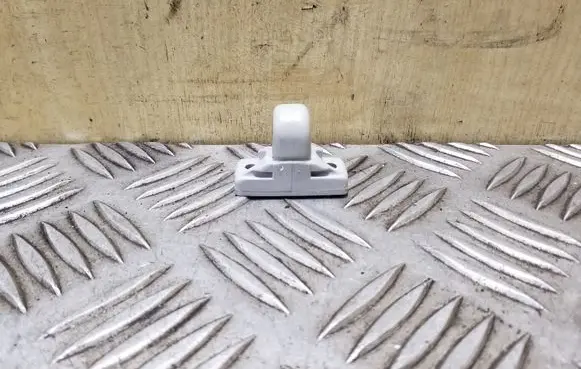 Sun visor clip/hook/bracket