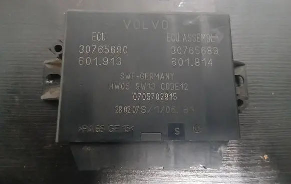 Volvo V70 Parking PDC control unit/module 30765690 30765689 601913