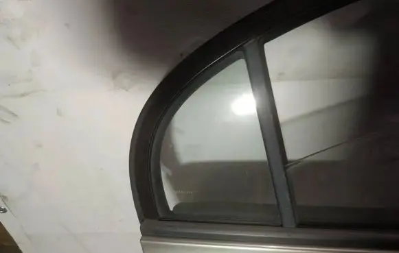 Honda Civic Rear vent window glass as2
