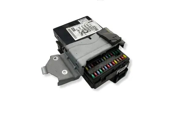 Renault Espace - Grand espace IV Fuse module 8200371619 8200692831 8200645926