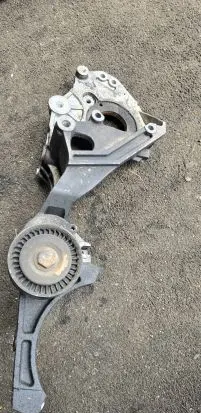 Generator/alternator bracket