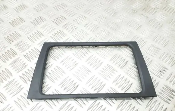 Volkswagen Golf VI Radio/GPS head unit trim 5K0858063E