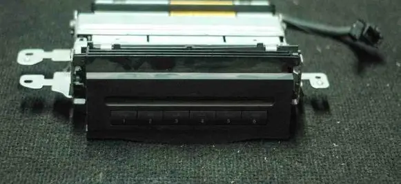 Mercedes-Benz ML W164 CD/DVD changer A2118705390