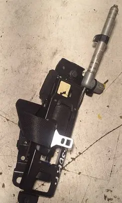 Volvo V50 Front seatbelt 6003114