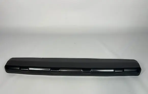 Front bumper splitter molding