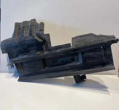 Opel Astra J Intercooler air guide/duct channel 13402363 13411614