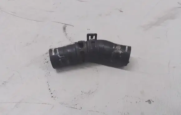 Volkswagen Phaeton Engine coolant pipe/hose