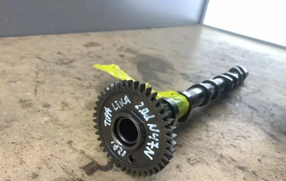 BMW 3 E90 E91 Camshaft 11318506077 11318575438 8506077