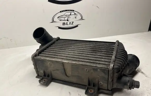 Volkswagen Transporter - Caravelle T4 Intercooler radiator 1512375