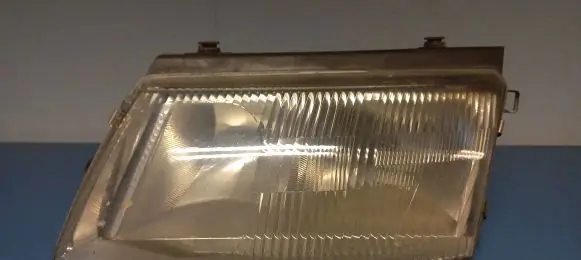 Volkswagen PASSAT B5 Headlight/headlamp 14742500