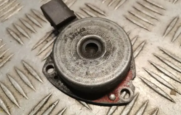 Mercedes-Benz C W203 Camshaft pulley/ VANOS 2710510177