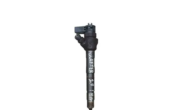 Volkswagen Crafter Fuel injector 0445110647 03L130277Q
