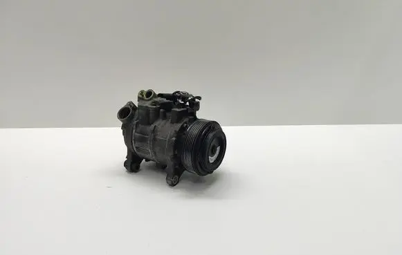BMW 5 F10 F11 Air conditioning (A/C) compressor (pump) 9225703 922570301 64529225703