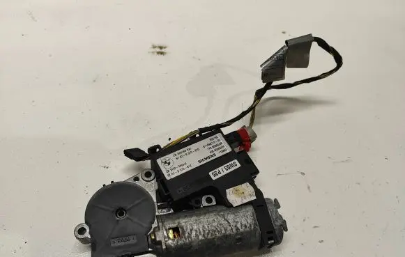 BMW 5 E39 Sunroof control unit/module 67618370810 811696715 8370812