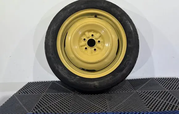 Toyota Prius (XW30) R16 spare wheel 