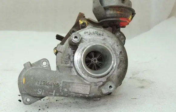 Mazda 6 Turbo 9686120680 AV6Q-6K682-AB 1685819