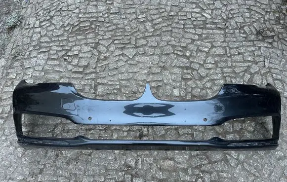 BMW 7 G11 G12 Front bumper 7404724