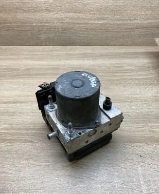 Toyota Corolla Verso AR10 ABS Pump 445400F020
