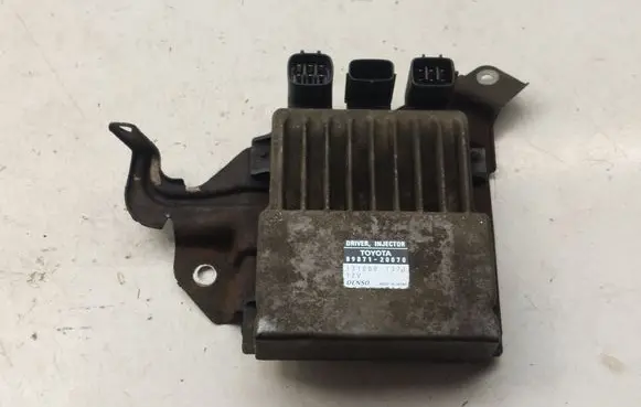 Toyota Avensis T250 Fuel injection control unit/module 8987120070 1310001371