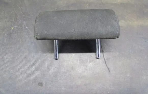 Hyundai i30 Rear seat headrest 