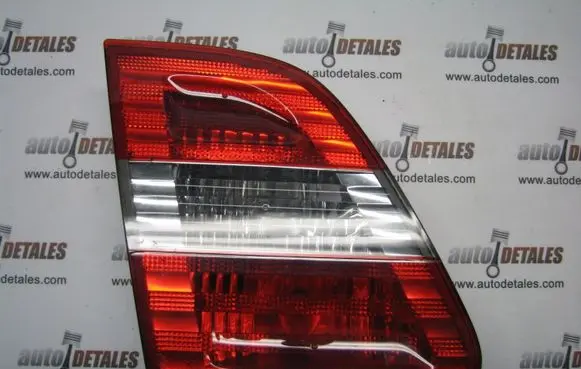 Mercedes-Benz B W245 Tailgate rear/tail lights A1698201564
