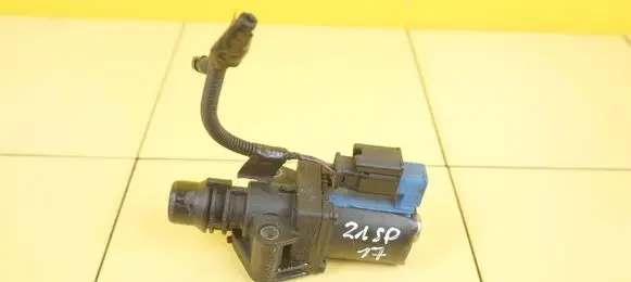 Ford Focus Camshaft vanos timing valve BM5G8C605DB 21SP17