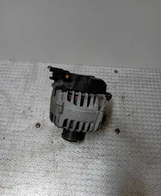 Peugeot 208 Generator/alternator 9826574080