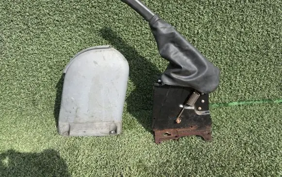 Iveco Daily 3rd gen Handbrake/parking brake lever assembly 504135616 3800119