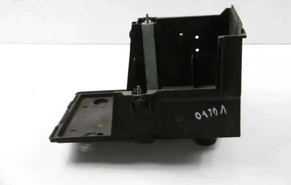 Volvo S40 Battery tray 30667941