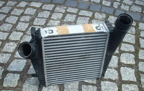 Porsche Panamera (971) Intercooler radiator 