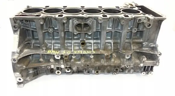 BMW 3 E90 E91 Engine block 7576336 7576331