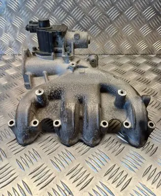 Audi A4 S4 B7 8E 8H Intake manifold 038129713BM