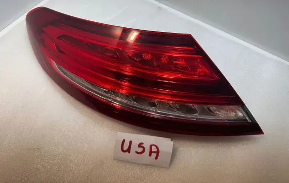 Mercedes-Benz C W205 Rear/tail lights A2059066500