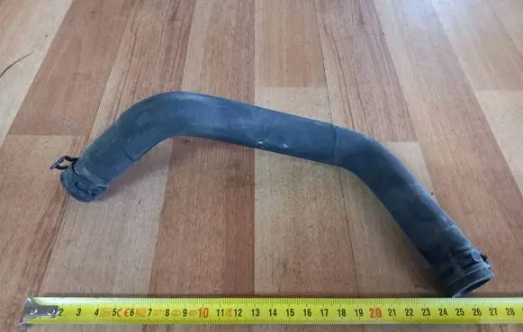 Volkswagen PASSAT B6 Engine coolant pipe/hose 1K0121157BJ