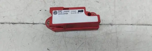 Volkswagen Golf IV Airbag deployment crash/impact sensor 1J0909606D 5WK42350 29990406