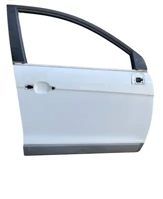 Chevrolet Captiva Front door