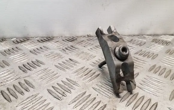 Audi A1 Fuel Injector clamp holder 03L216