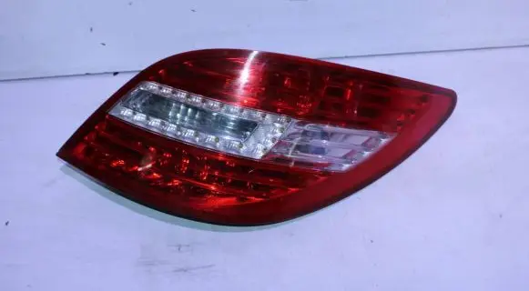 Mercedes-Benz R W251 Rear/tail lights A2518202064 YAP4006410 604002