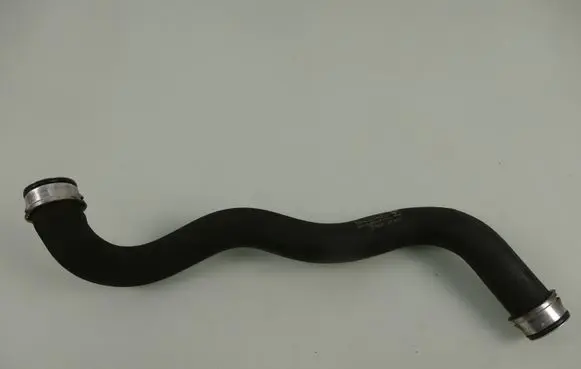 Mercedes-Benz C W204 Engine coolant pipe/hose A2045010782